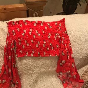 New American Eagle Crop Top - Cute Sleeves